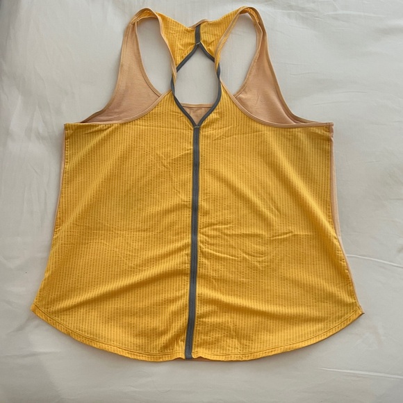 Under Armour Women's Light Yellow Tank Top - Picture 2 of 2